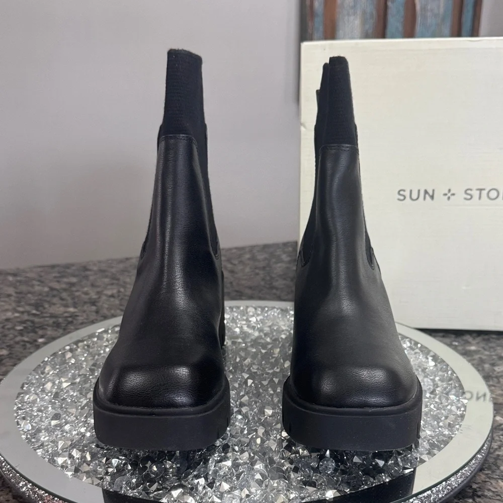 Sun + Stone Verityy Black lug sole Ankle Boots NEW 9
